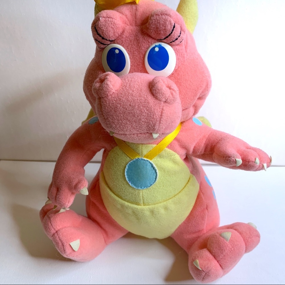 Vintage 1999 Dragon Tales Cassie